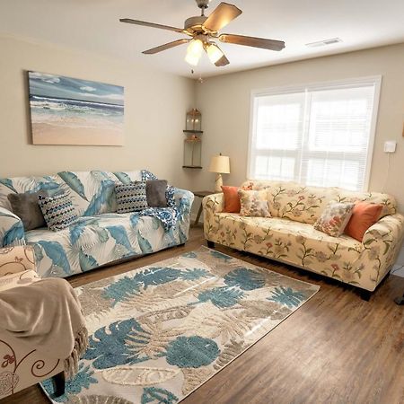 Kannapolis Elegant Townhouse - Pet Friendly المظهر الخارجي الصورة