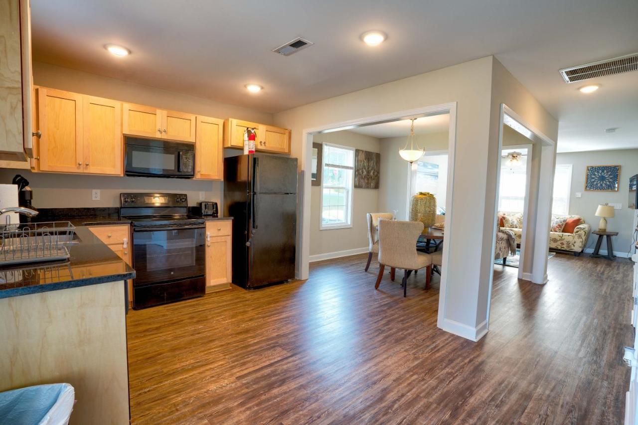 Kannapolis Elegant Townhouse - Pet Friendly المظهر الخارجي الصورة