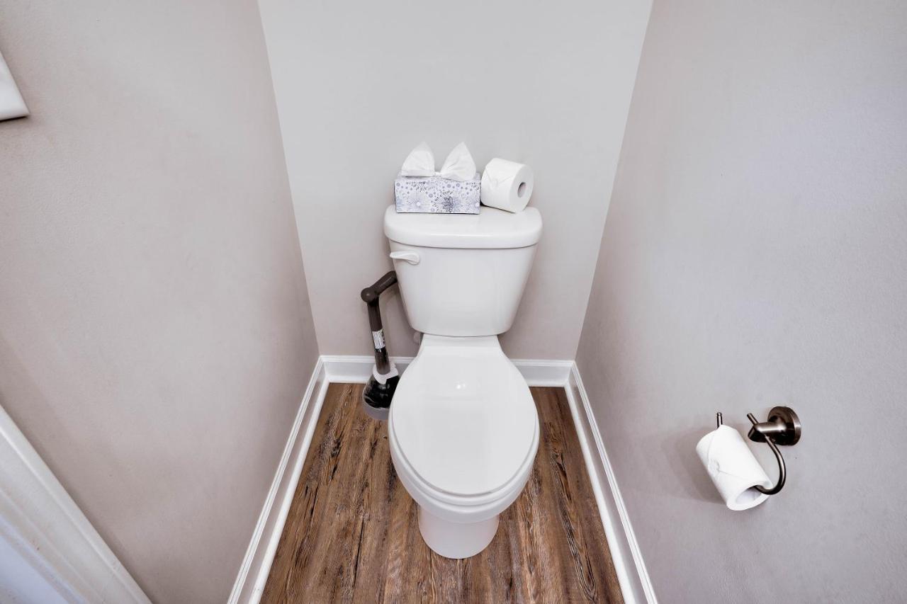 Kannapolis Elegant Townhouse - Pet Friendly المظهر الخارجي الصورة