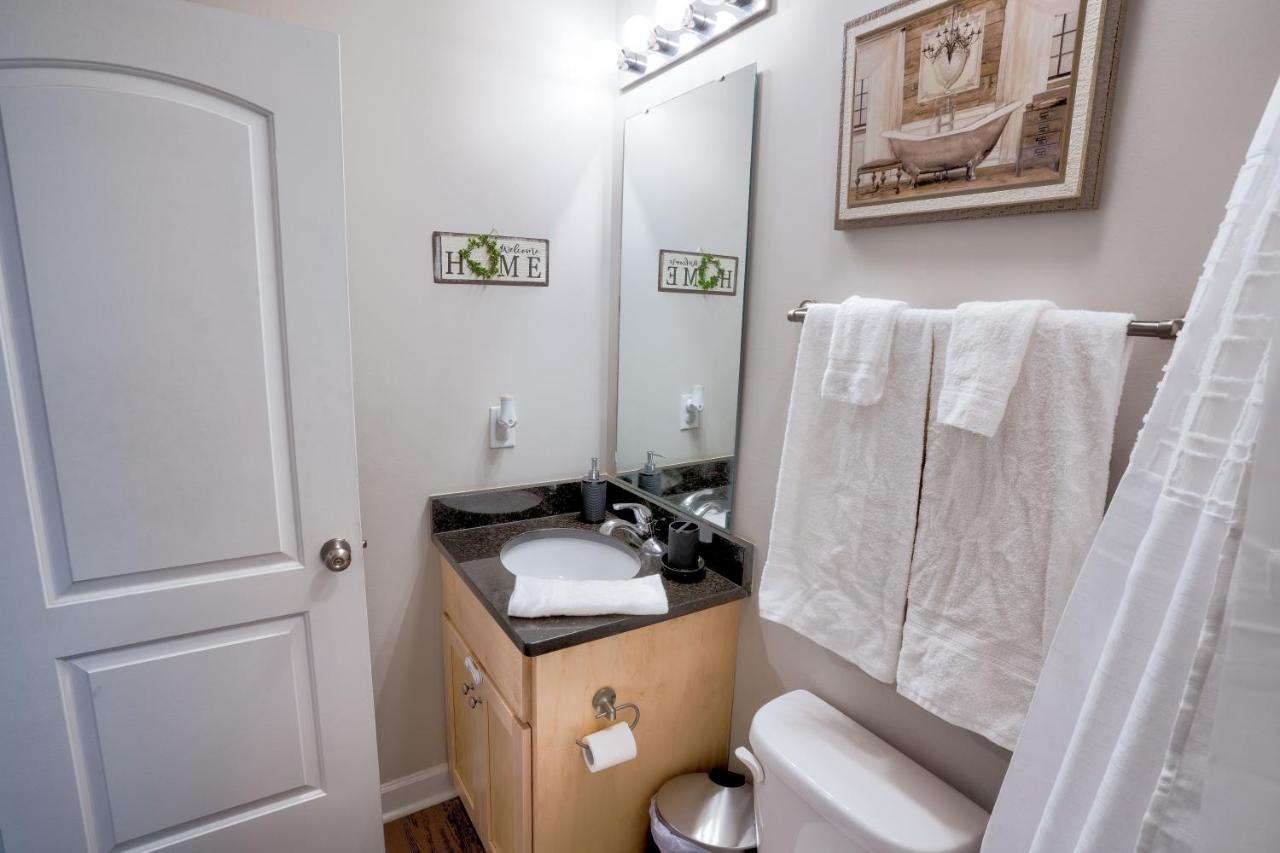 Kannapolis Elegant Townhouse - Pet Friendly المظهر الخارجي الصورة