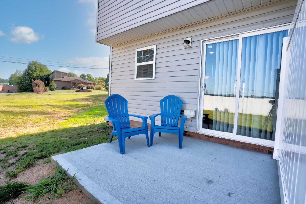 Kannapolis Elegant Townhouse - Pet Friendly المظهر الخارجي الصورة