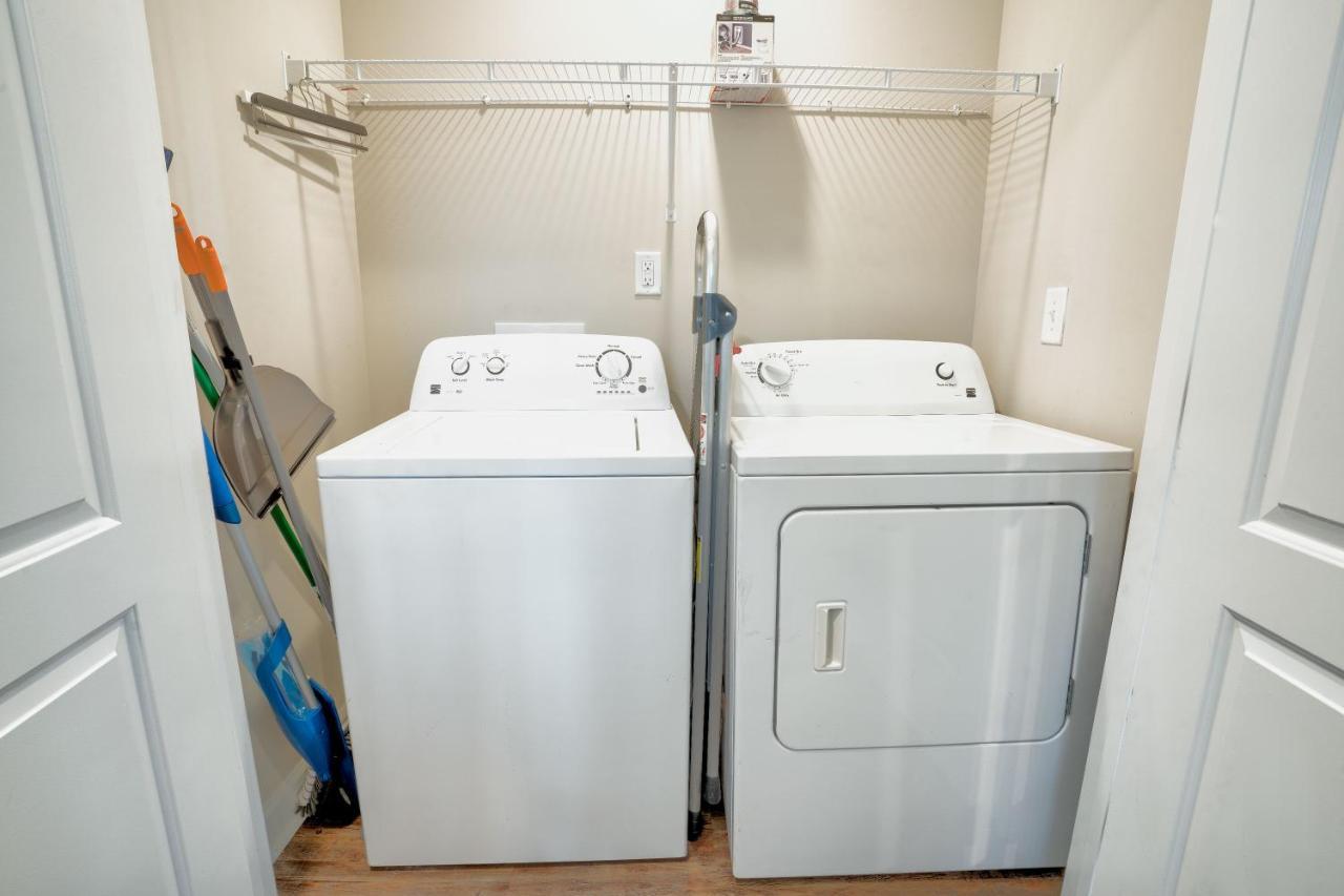 Kannapolis Elegant Townhouse - Pet Friendly المظهر الخارجي الصورة